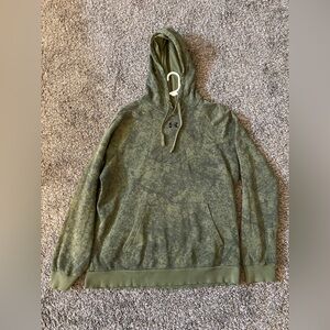 Men’s large Under Armour Olive Camouflage Hoodie